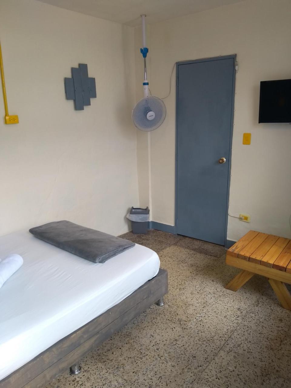 Panela Medellin Hostel Cameră foto